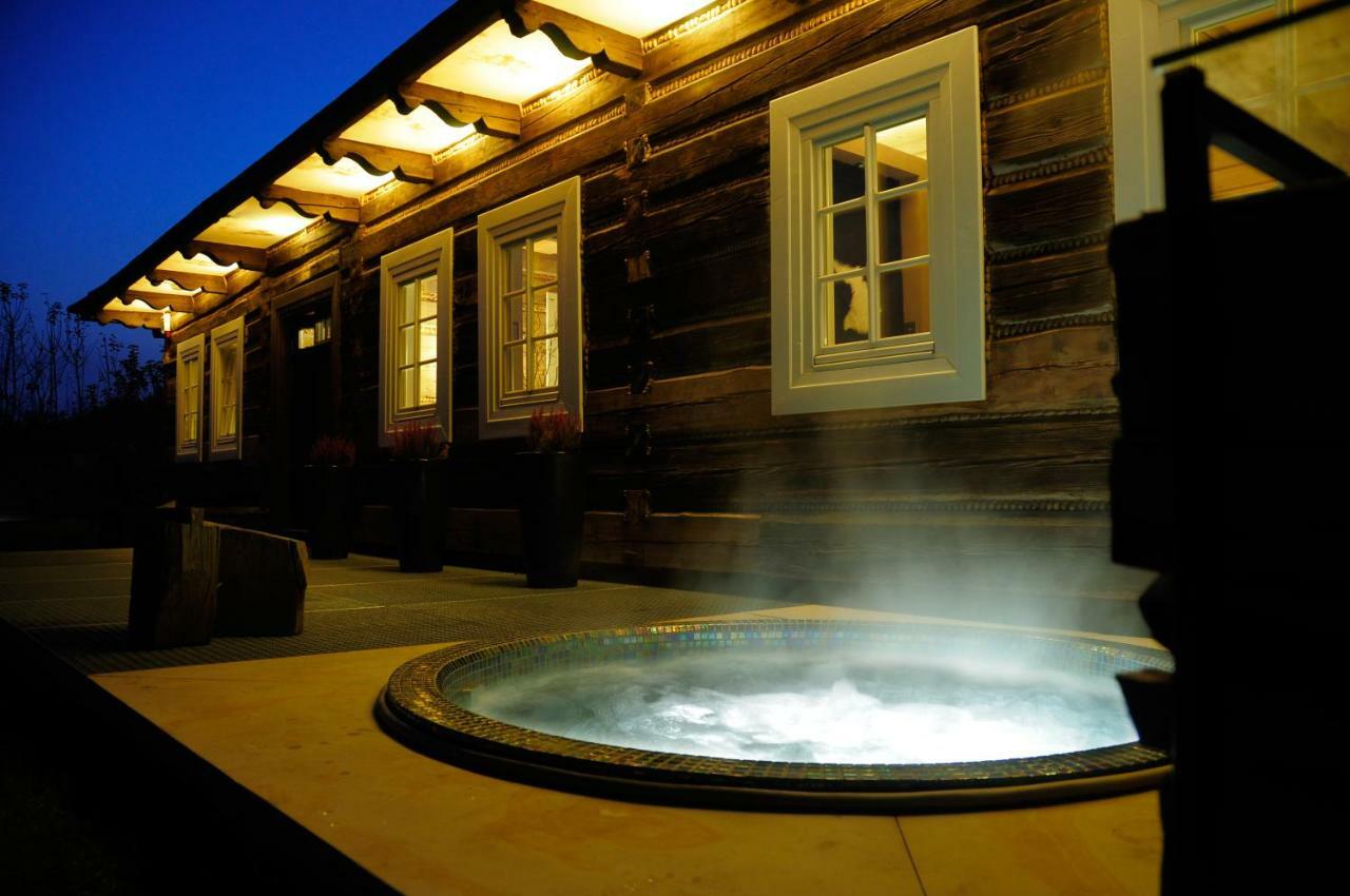 Kacza Chata - Willa Z Jacuzzi Cracovia Esterno foto